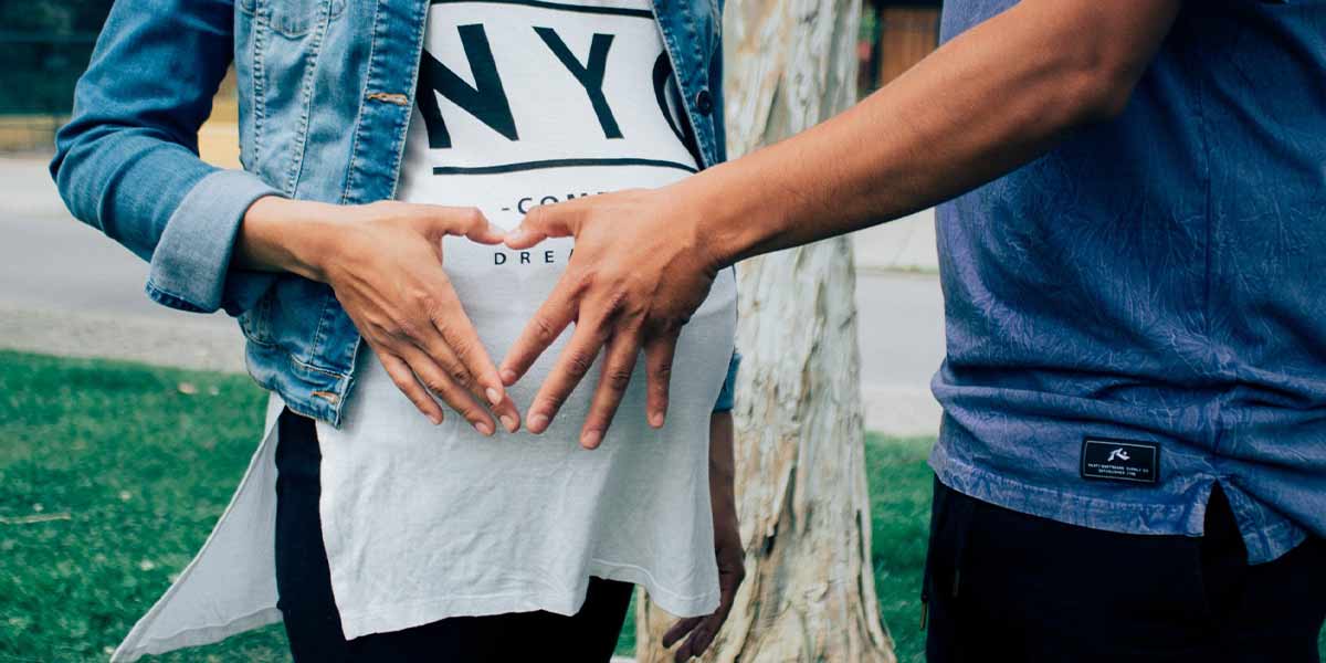 Travel Tips for Flying While Pregnant