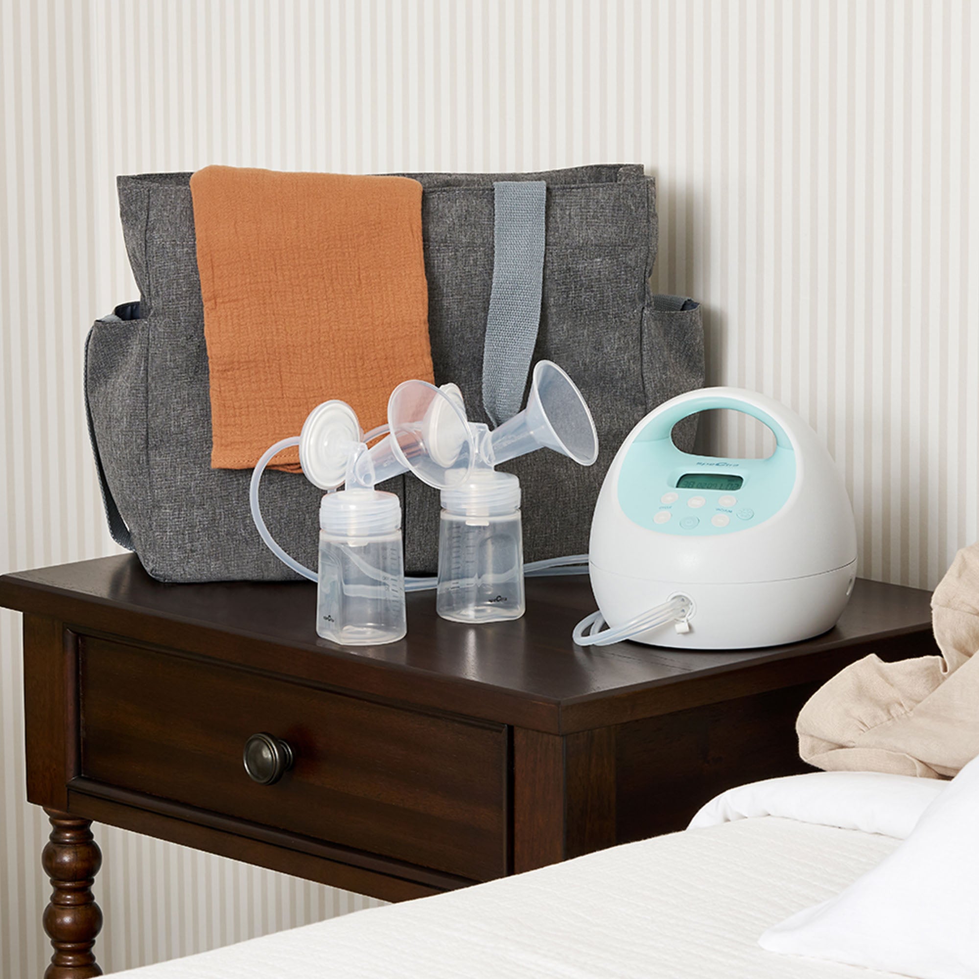 S1 Plus Rechargeable Pump Bundle - Tote & Pink Cooler