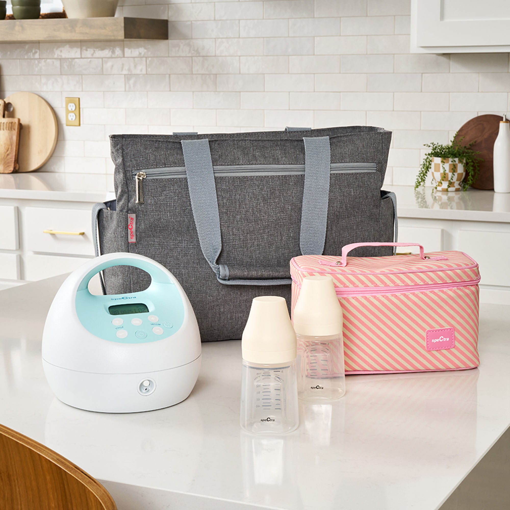 S1 Plus Rechargeable Pump Bundle - Tote & Pink Cooler